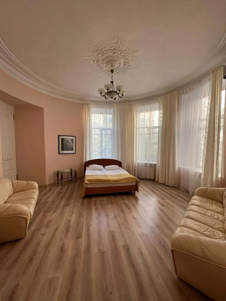 Фотографии номера Четырехкомнатная квартира с отдельным входом Невский 90 в Гостинице Агни Санкт-Петербург