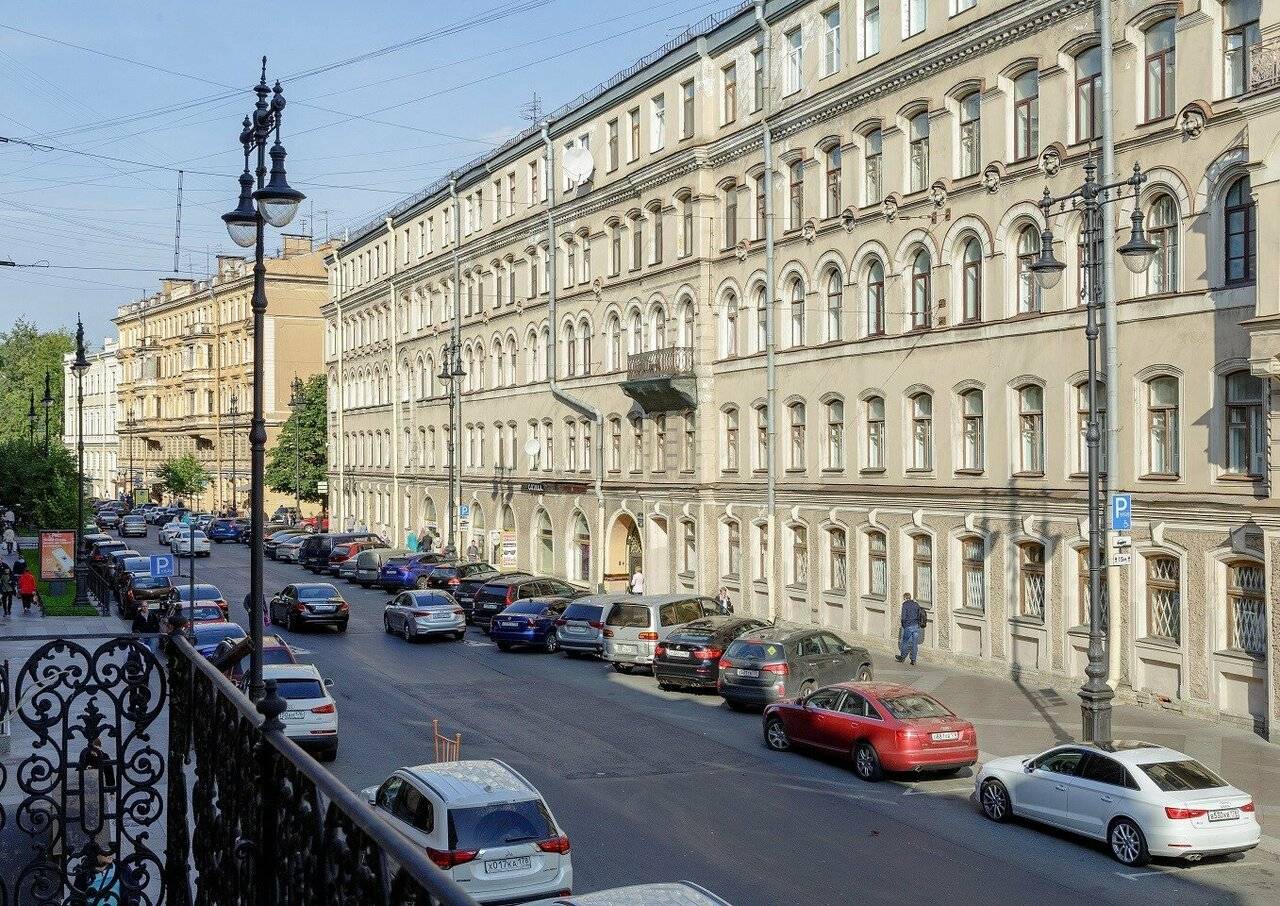 Фотографии номера Двухместный улучшенный номер с видом на ул.Маяковского в Гостинице Агни Санкт-Петербург