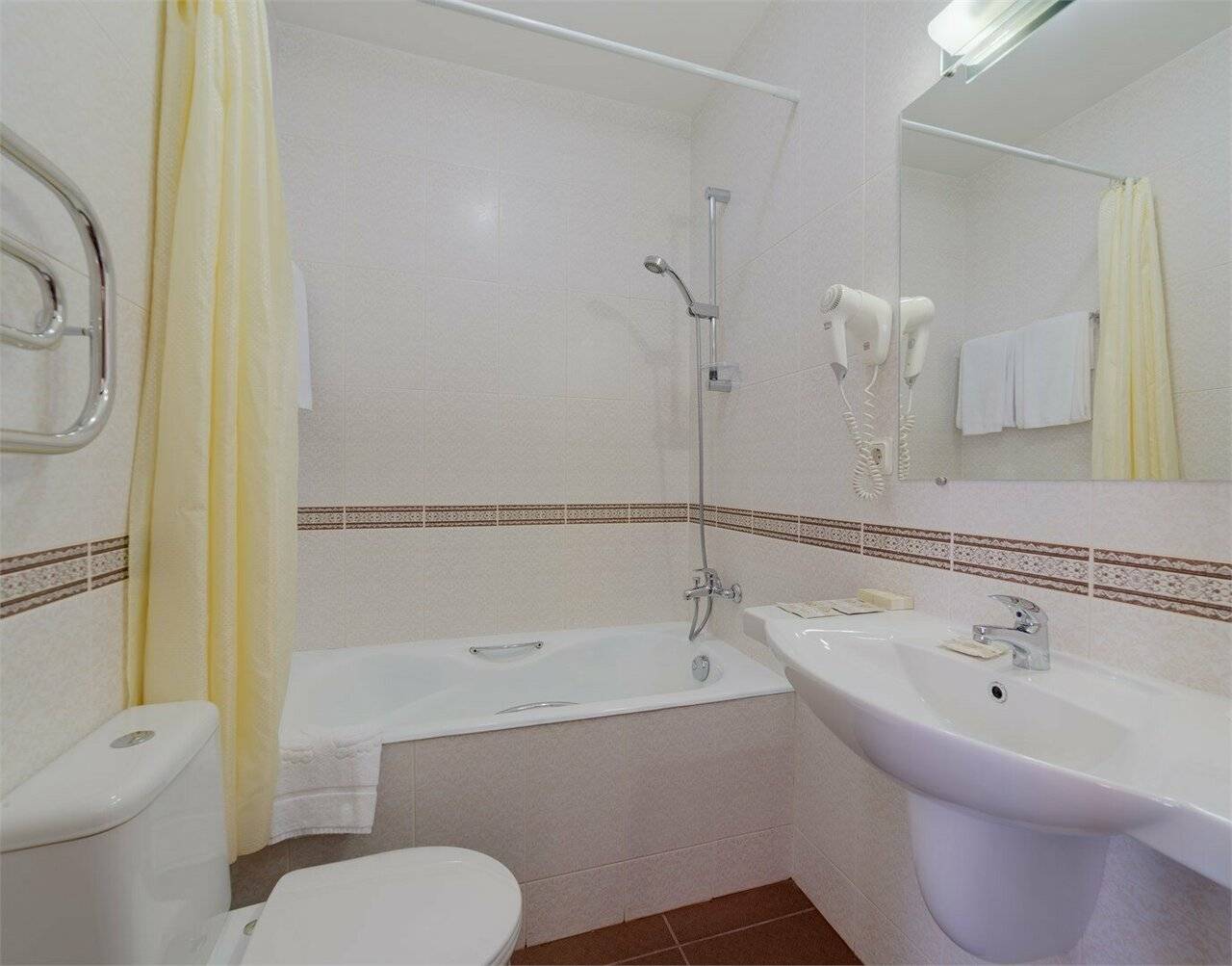 Фотографии номера Двухместный улучшенный номер с видом на ул.Маяковского в Гостинице Агни Санкт-Петербург